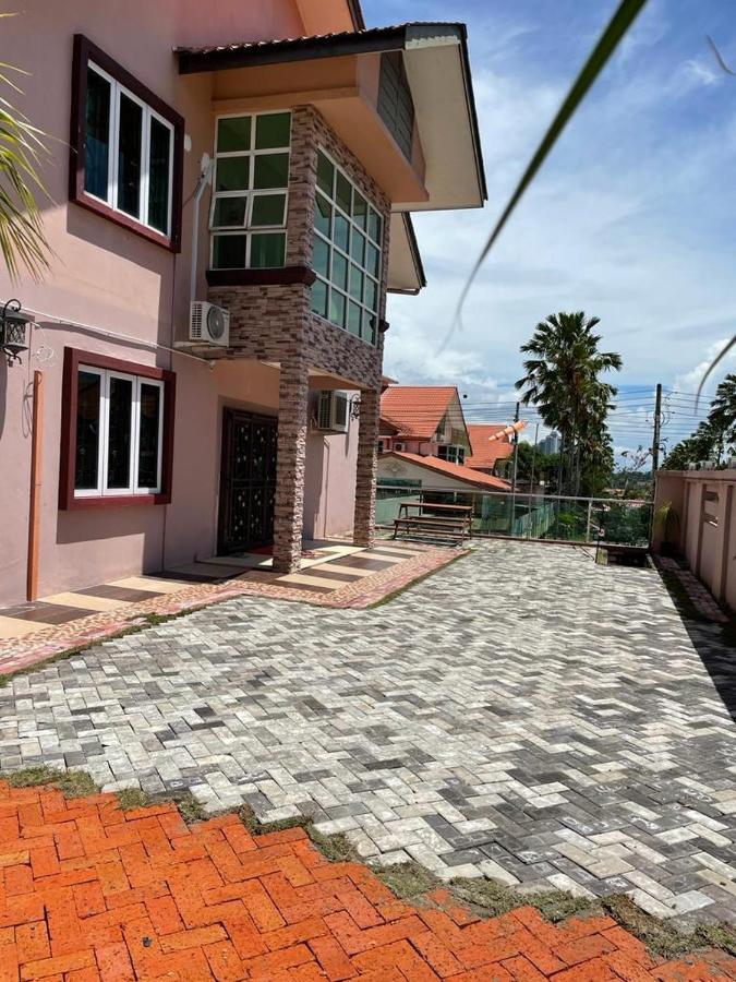 Homestay D' Sepangar Hills Kota Kinabalu Exterior photo